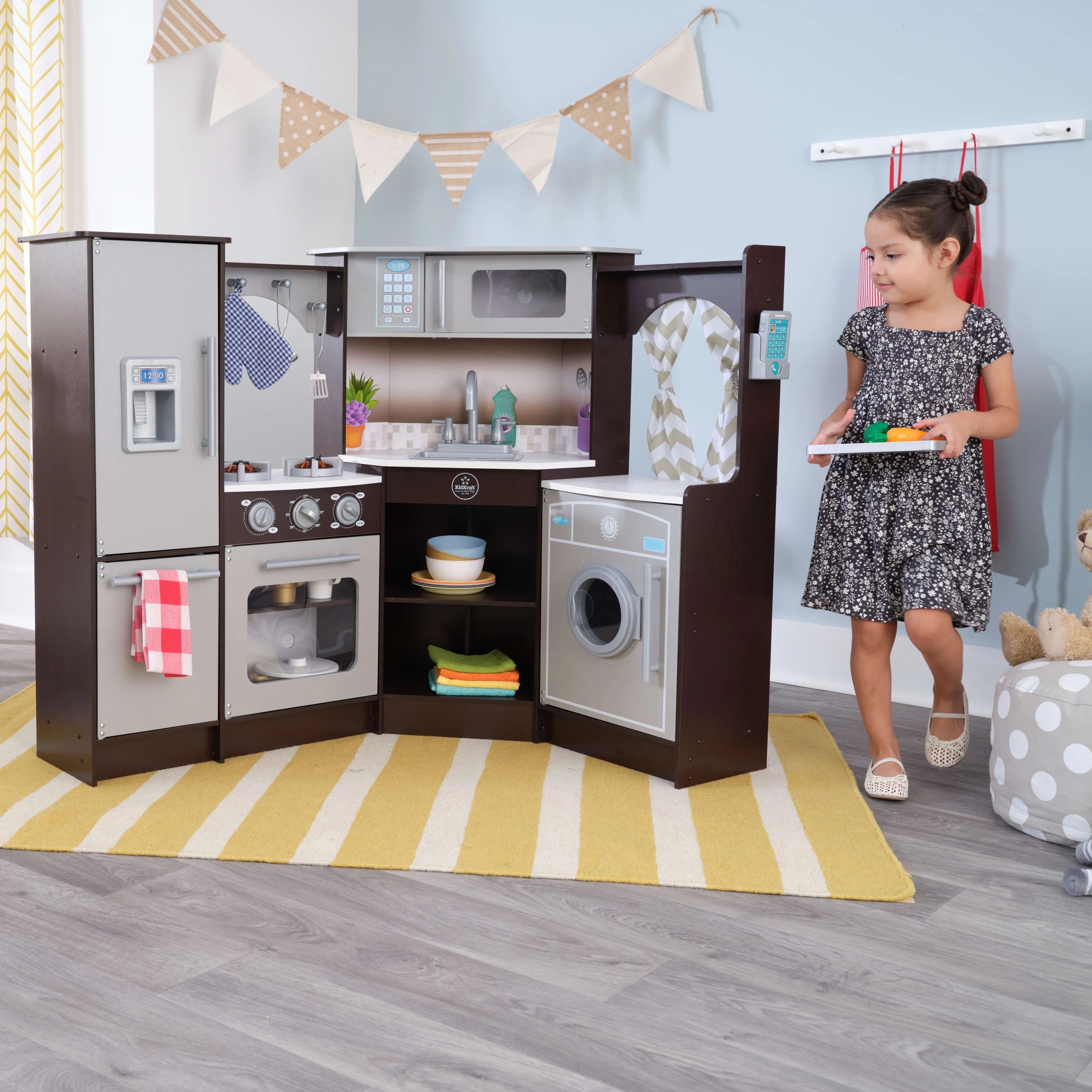 Espresso Corner Play Kitchen with Lights & Sounds P98362
