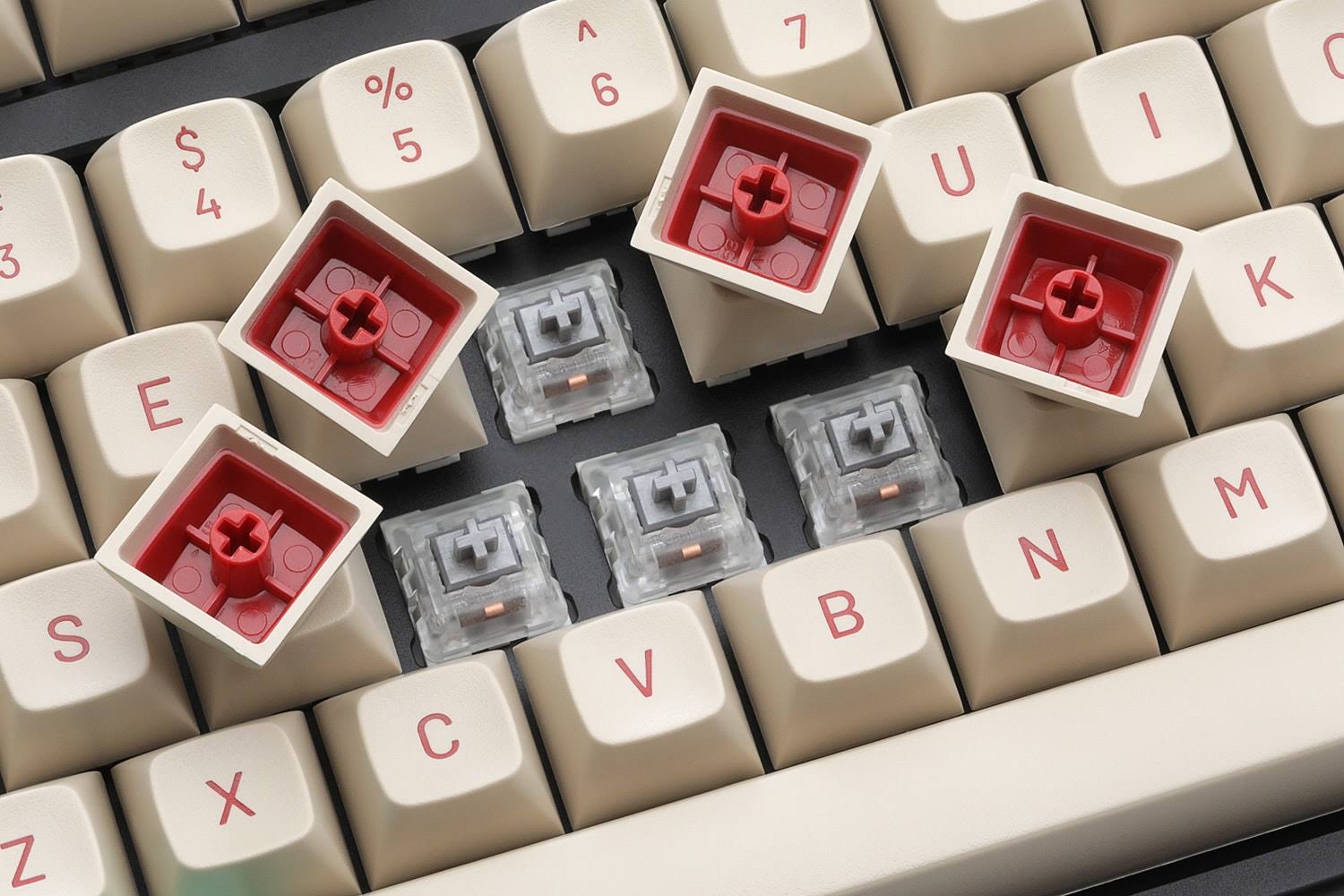 Red MT3 Keycap Set L1615