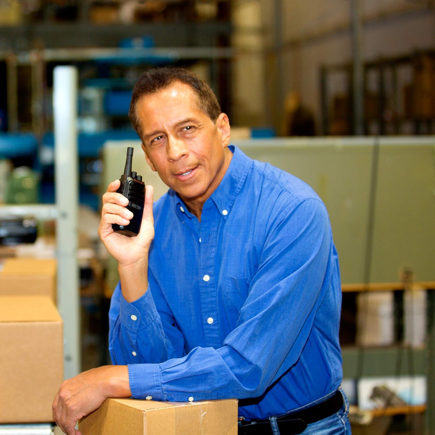 Black Two-Way Business Band Radio Bundle (Pack of 4) S21205