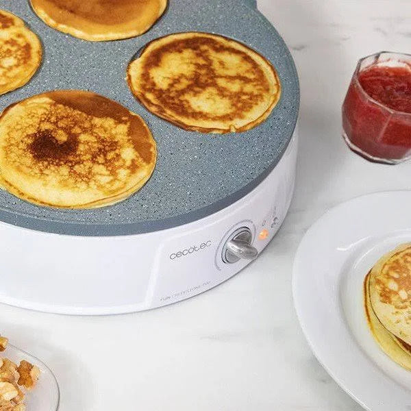 White Gray 1200W Crepe Maker K779