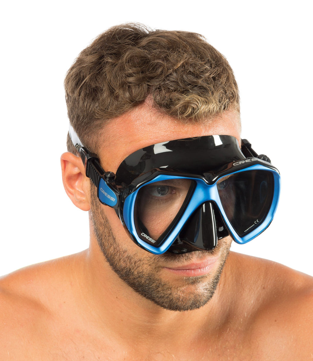 Black / Blue Mask Y319591
