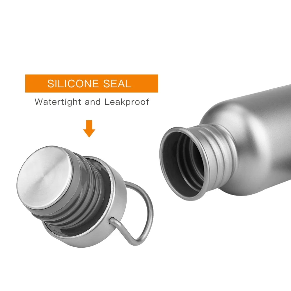 600ml Full Titanium Water Bottle with Silicone Seal A53310