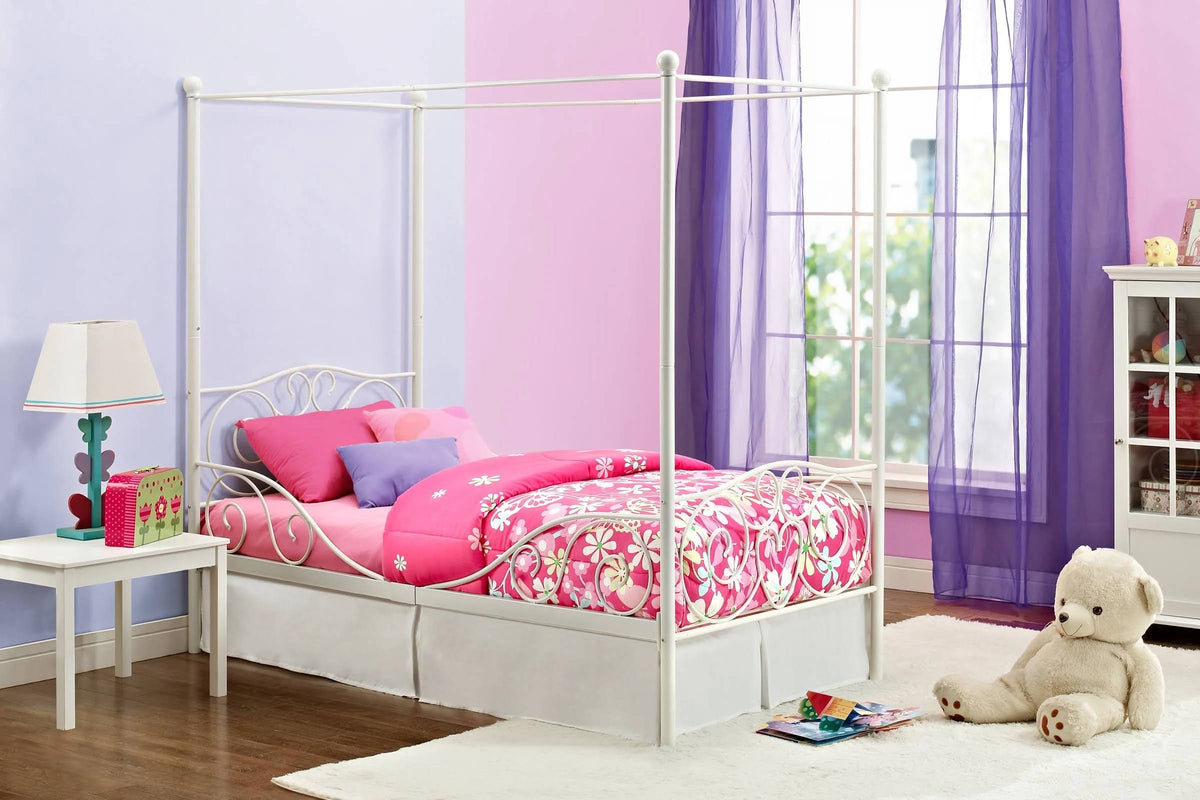 Twin Canopy Bed in White D560314