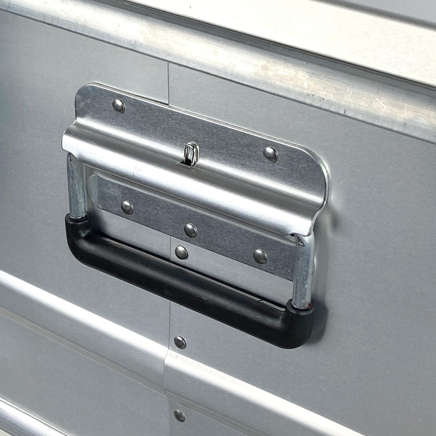 Hard-Shell Aluminum Cargo Case (2 PCS Combo) G6117