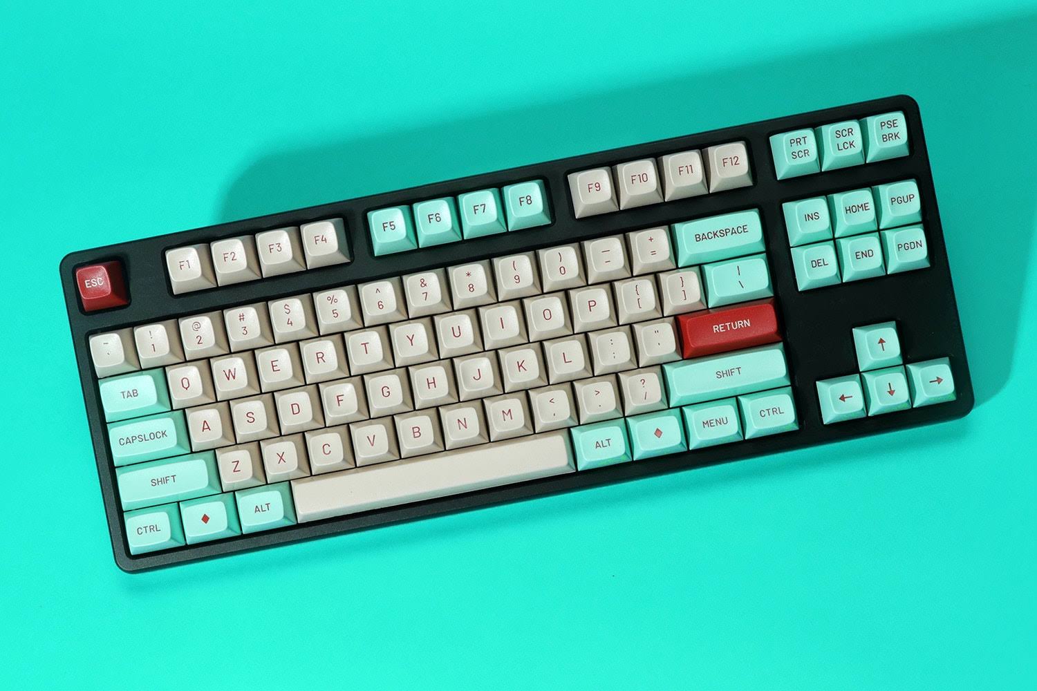 Red MT3 Keycap Set L1615